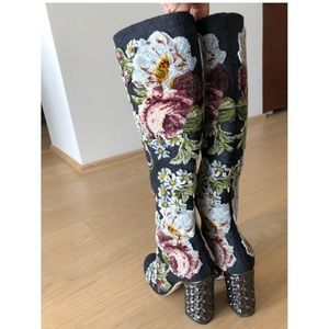 Dolce and Gabbana very Rare show piece,with half zipped interior leather inside,